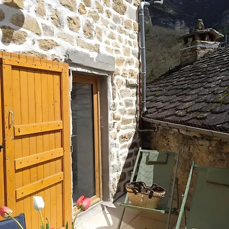 Vakantiehuis L'ecrin De Pierres